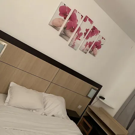 De Bordeaux Hotel 2*