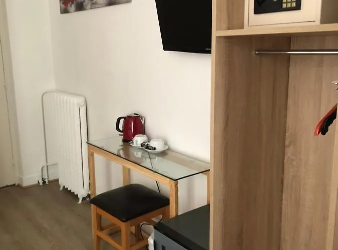 Отель De Bordeaux Париж