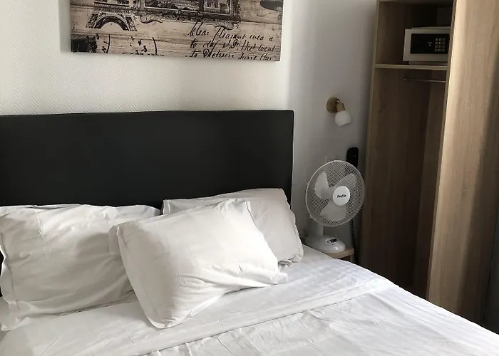 Отель De Bordeaux Париж