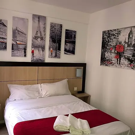Hotel De Bordeaux 2*