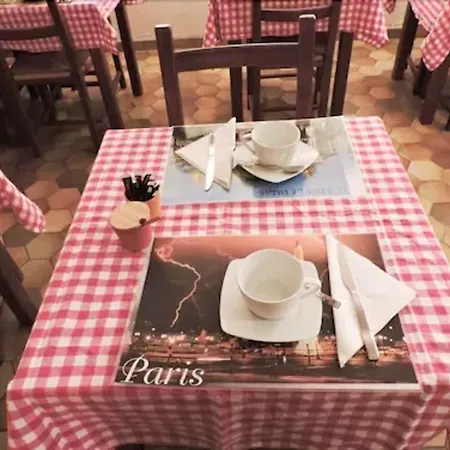 De Bordeaux Hotel 2*
