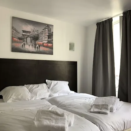 Hotel De Bordeaux 2*