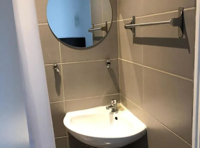 Hotel De Bordeaux 2*