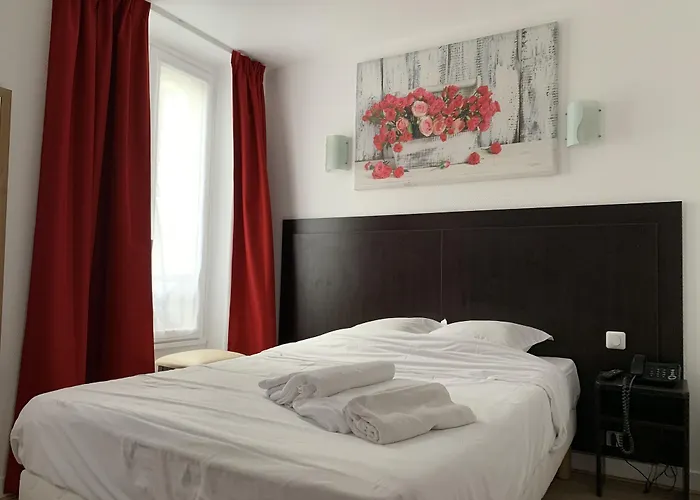 Hotel De Bordeaux 2*