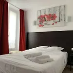 Hotel De Bordeaux 2*