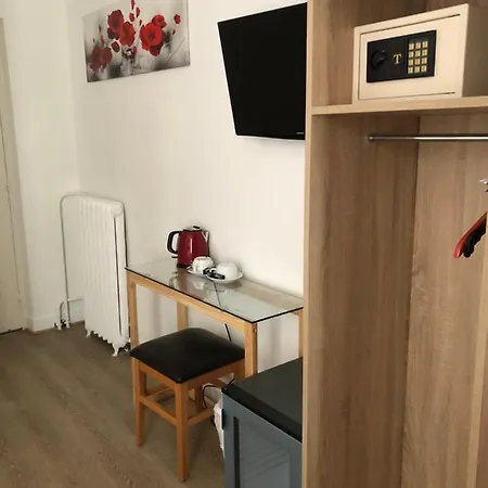 فندق De Bordeaux باريس