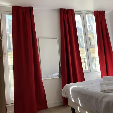 De Bordeaux باريس