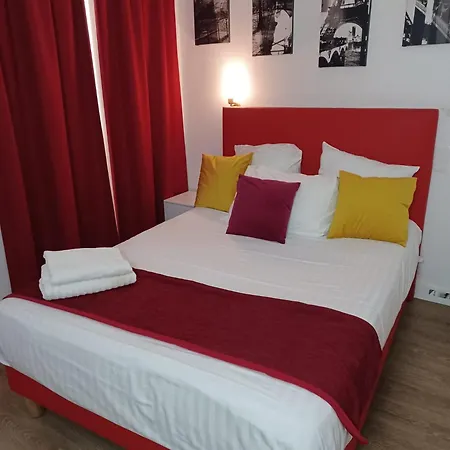 فندق De Bordeaux 2*